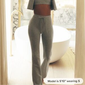 ALO Sway Bootcut Sweatpants